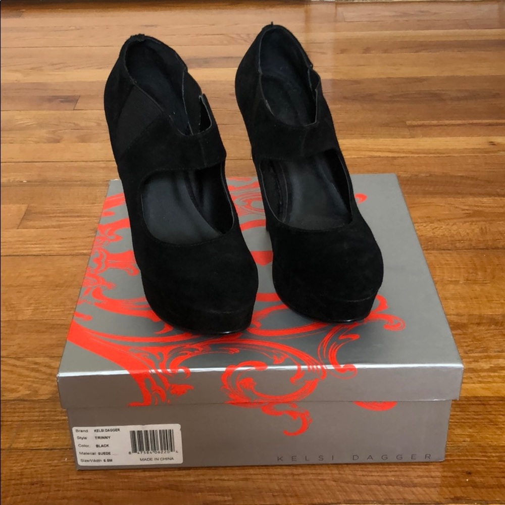 Kelsi Dagger Platform heels sz 6.5